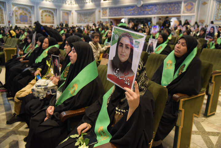 مراسم گرامیداشت شهدای میناب در حرم رضوی