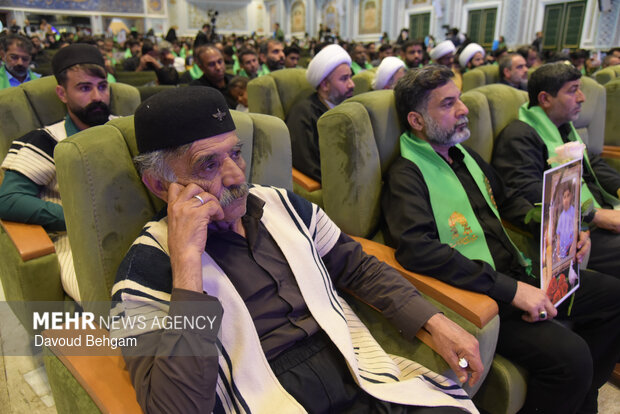 گرامیداشت شهدای میناب در حرم امام رضا(ع)