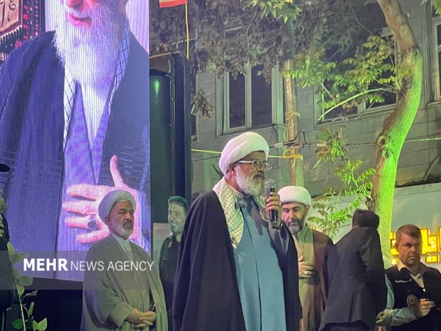 حجت‌الاسلام شیرازی: حضور پرشور ملت ایران کمر دشمن را شکست