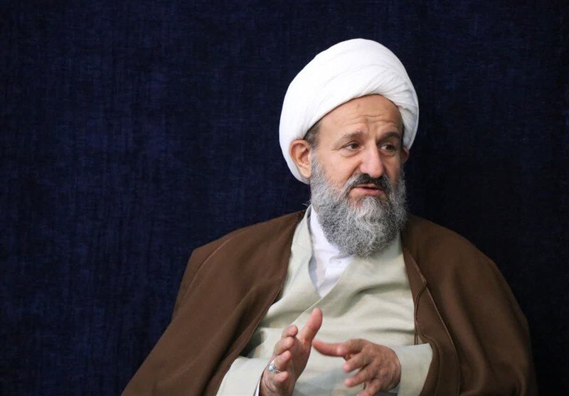 امام جمعه قرچک: جهان امروز شاهد افول و بی‌اعتباری آمریکاست