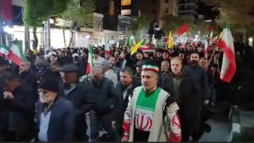 شعار شهرکردی‌ها در سالروز تشکیل سپاه پاسداران؛ ما هم سپاهی هستیم