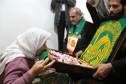 پرچم رضوی میهمان قهرمانان وطن در آستارا