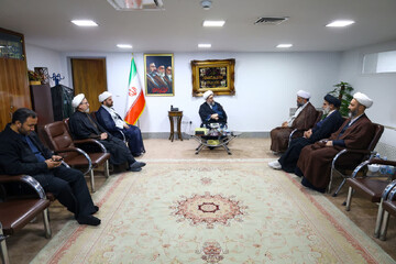 ضرورت تبیین اندیشه‌های امامین انقلاب و گسترش مکتب انقلاب اسلامی