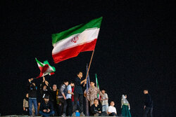 اجتماع حمایت از رزمندگان در مقابله با دشمن آمریکایی - صهیونی