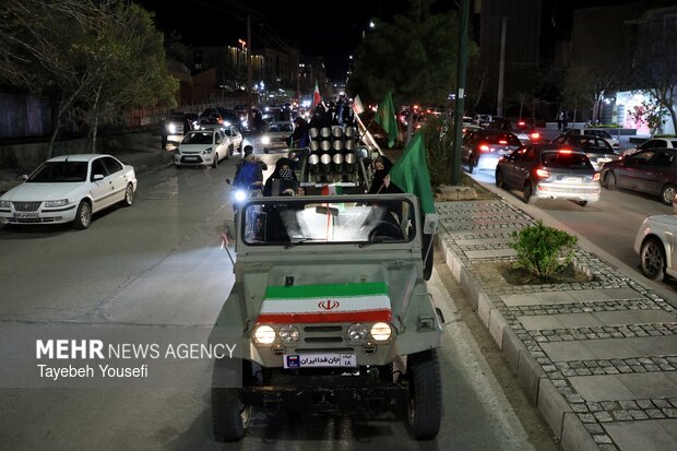 رژه خودرویی دختران جانفدا در همدان