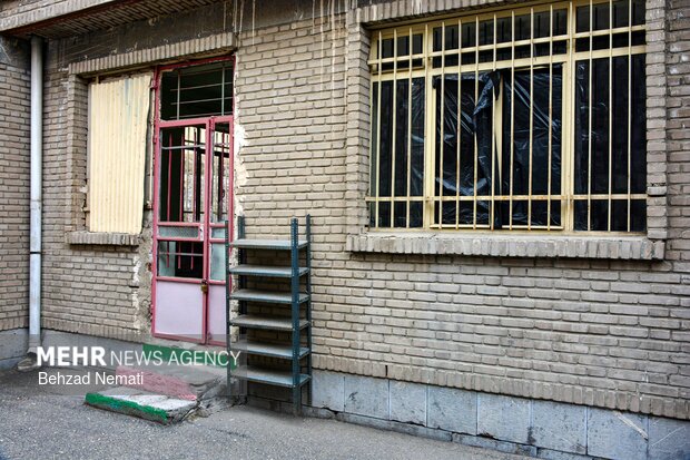 تخریب مراکز آموزشی دیواندره در جنگ رمضان