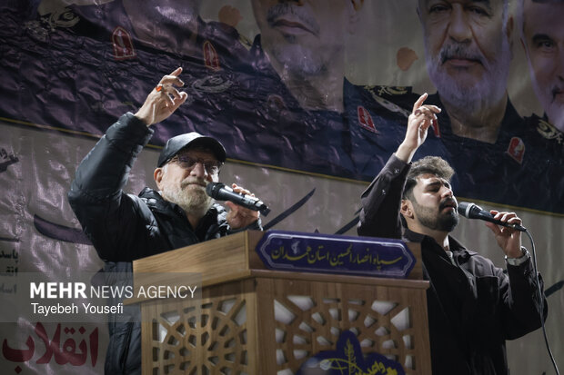 اجتماع شبانه مردم همدان