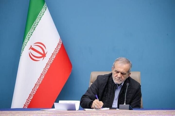 پزشکیان: دستور جمعکردن شرکتهای پیمانکاری را صادر کردم پزشکیان: دستور جمعکردن شرکتهای پیمانکاری را صادر کردم