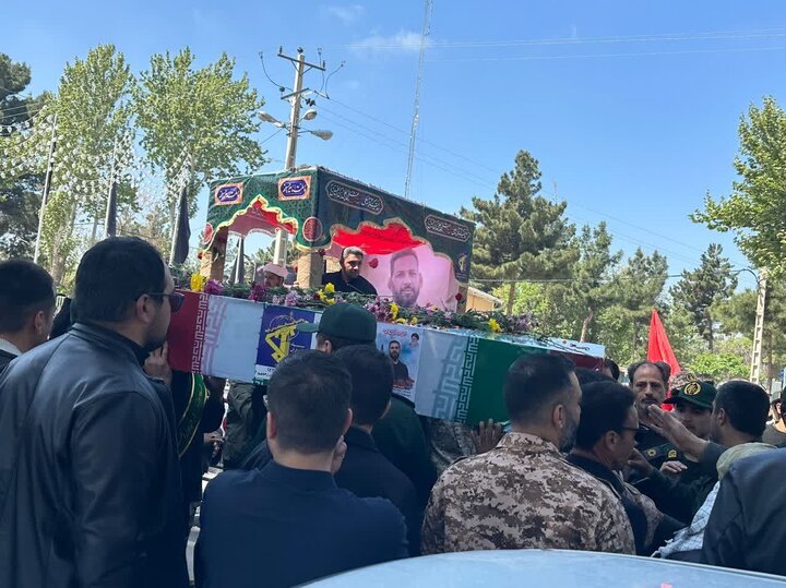 تشییع پیکر مطهر پاسدار شهید اقتدار محمدرضا ابراهیم زاده در چناران