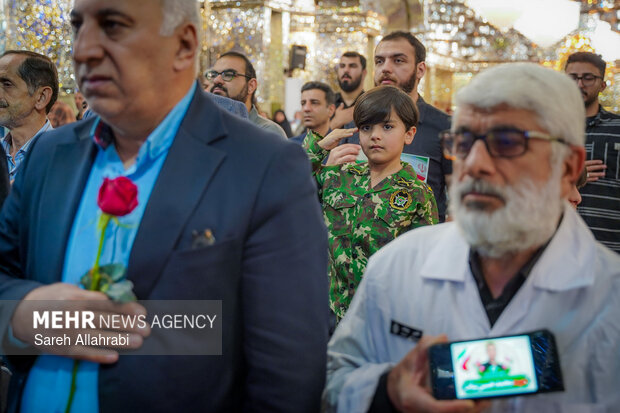 غبارروبی حرم مطهر شاهچراغ (ع)