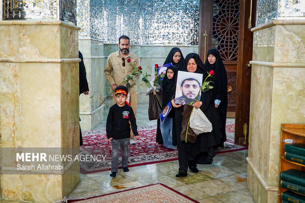 غبارروبی حرم مطهر شاهچراغ (ع)