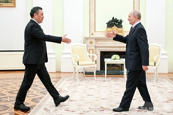 دیدار رؤسای جمهور روسیه و قرقیزستان در مسکو