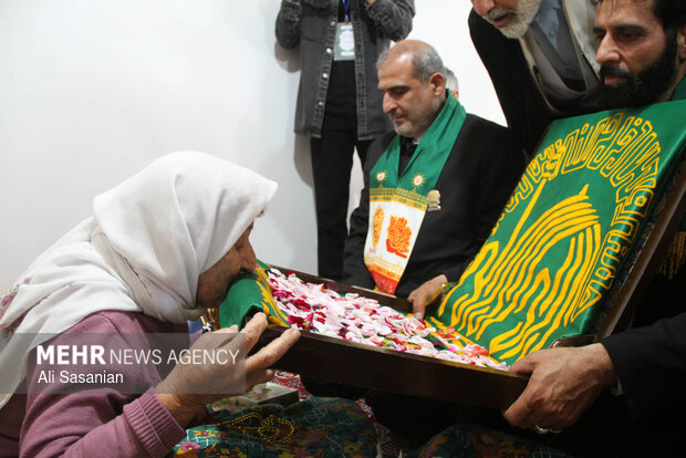 پرچم رضوی میهمان قهرمانان وطن در آستارا