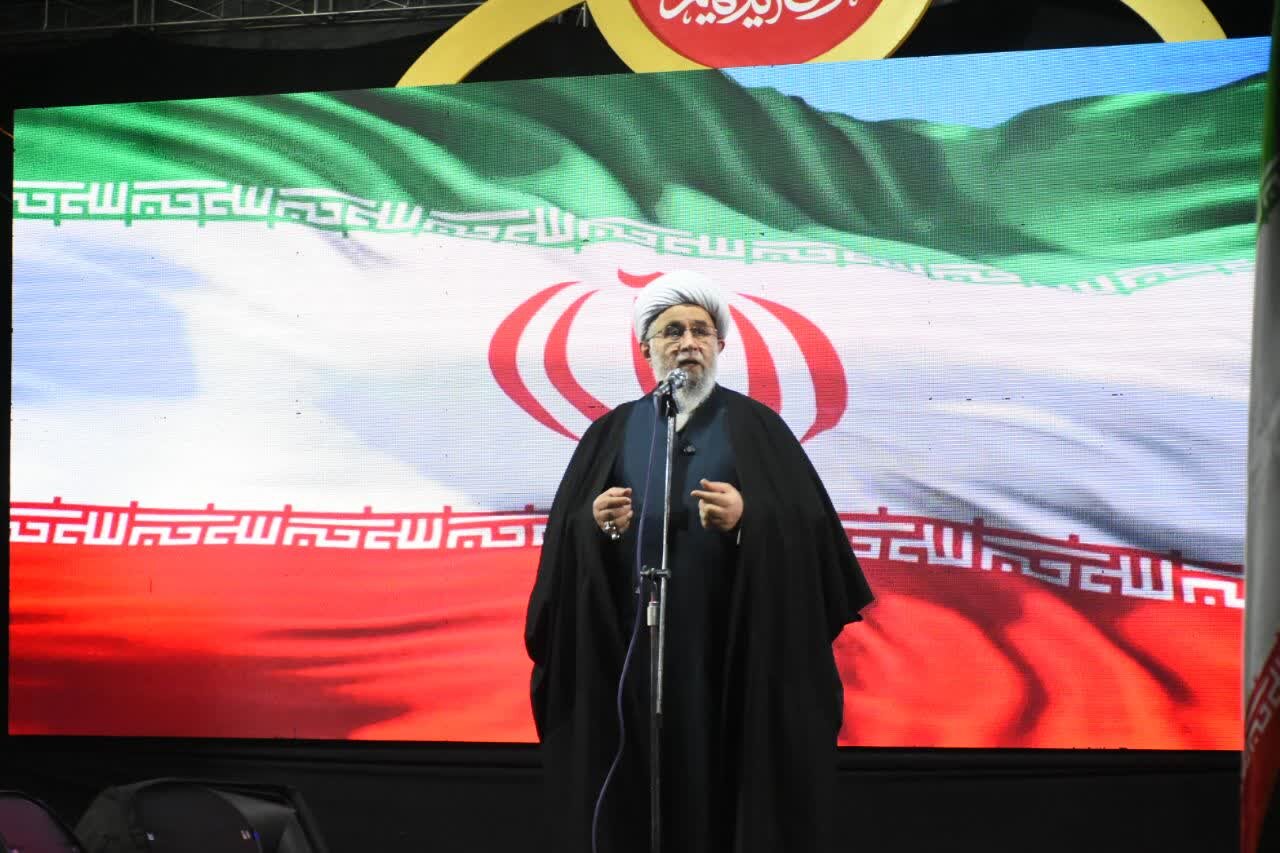 آیتالله رمضانی: ایران امروز به الگویی برای سایر ملتها تبدیل شده است آیتالله رمضانی: ایران امروز به الگویی برای سایر ملتها تبدیل شده است
