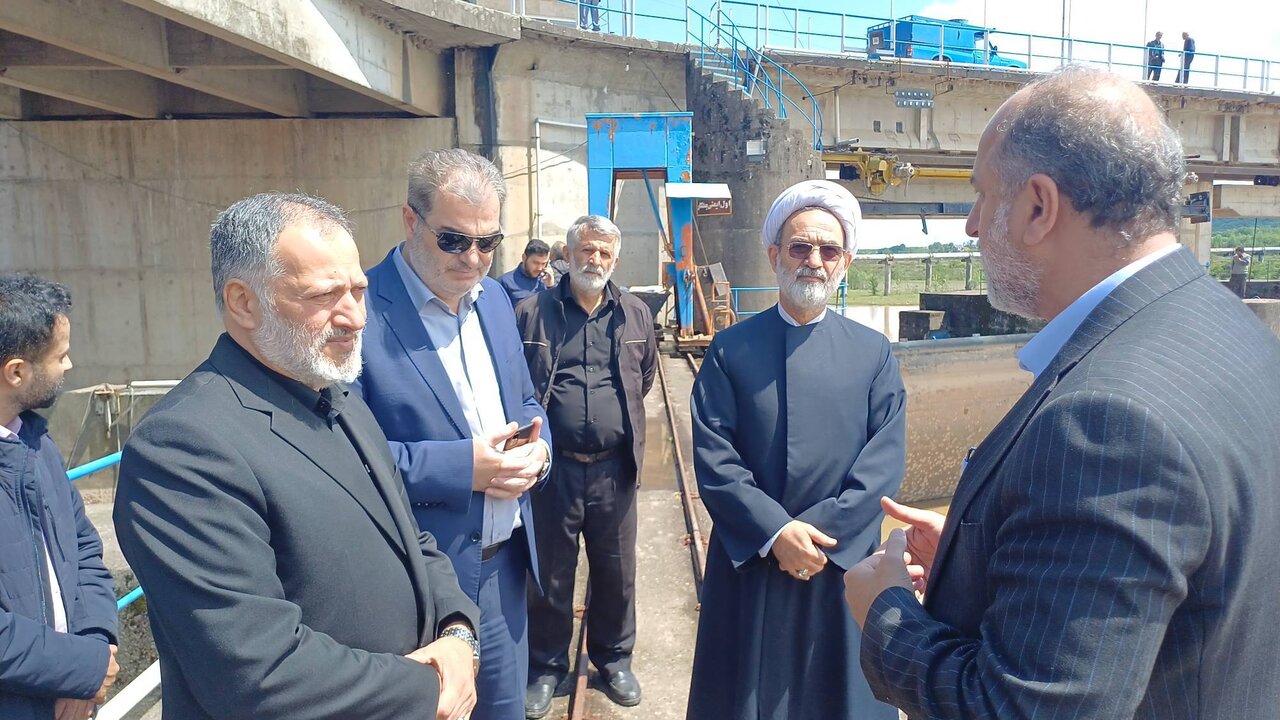 بررسی میدانی بازرس کل گیلان از وضعیت سد سنگر پس از اعتراض مردمی بررسی میدانی بازرس کل گیلان از وضعیت سد سنگر پس از اعتراض مردمی