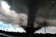 VIDEO: Strong tornado rips through US state of Oklahoma