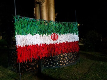 «ایران همه شعر و غزل‌هایم»؛ روایت یک ملت از میدان کلمه