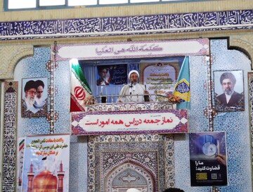 حضور مردم در خیابان ها نقشه های دشمن را نقش بر آب می کند