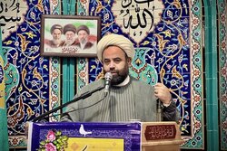 امام جمعه سیراف: بازسازی اقتصادی پساجنگ نیازمند مدیریت جهادی است