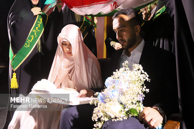 اجتماع حمایت از رزمندگان در مقابله با دشمن آمریکایی - صهیونی