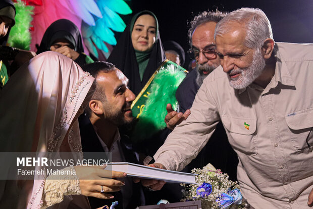 اجتماع حمایت از رزمندگان در مقابله با دشمن آمریکایی - صهیونی