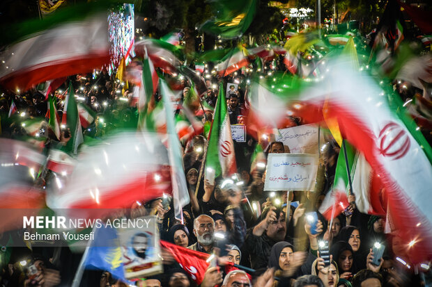 پنجاه‌ و هشتمین شب حماسه مردم ایلام در خط مقدم خیابان