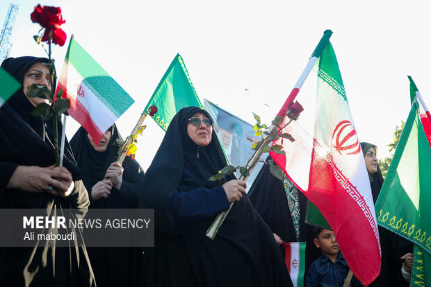 استقبال از کاروان خادمین حرم مطهر رضوی در رشت