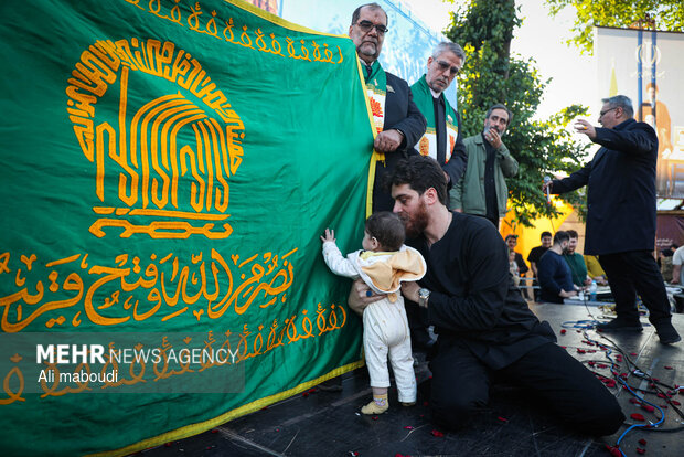 گلباران مزار شهید حسین پور با حضور خادمان رضوی در شلمان