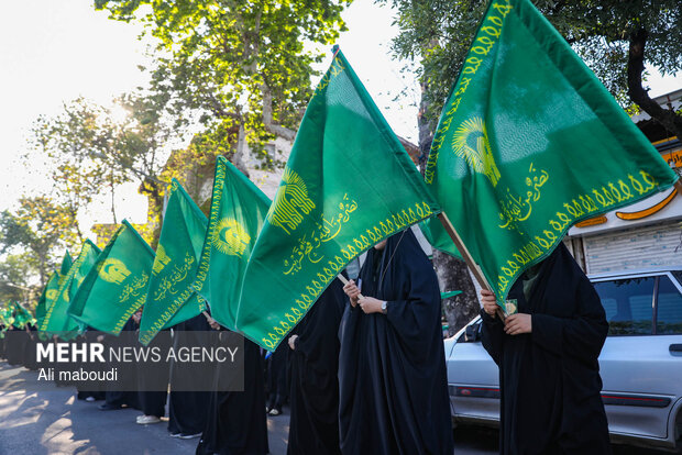 استقبال از کاروان خادمین حرم مطهر رضوی در رشت