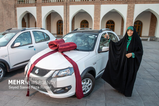 اهدای جوایز خوش حساب‌ها سال ۱۴۰۴