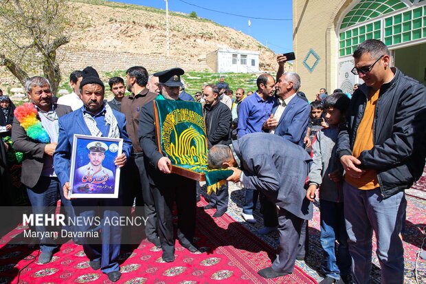 کاروان زیر سایه خورشید در بجنورد