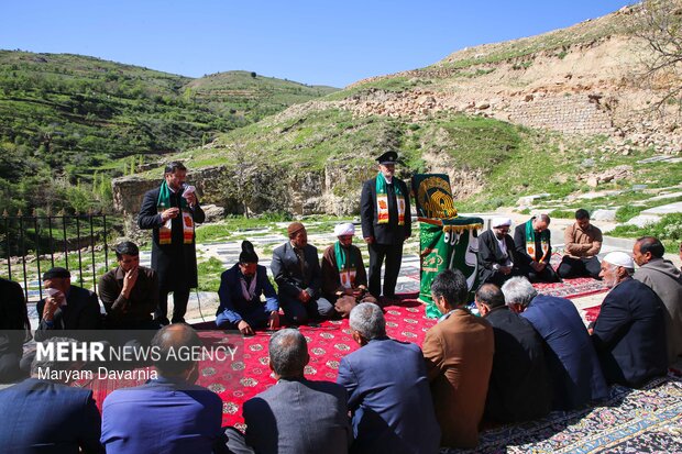 کاروان زیر سایه خورشید در بجنورد