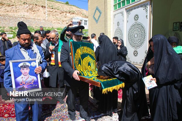 کاروان زیر سایه خورشید در بجنورد