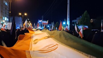 خیابان همچنان صحنه حضور باصلابت دریادلان گناوه‌ای