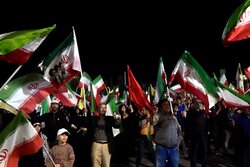 میدان آزادی میزبان شور کرامت و مقاومت مردم کرمان