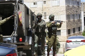 زخمی شدن دو فلسطینی و اسیر شدن یک نفر در جنوب کرانه باختری