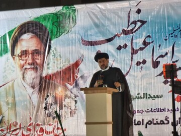 امام جمعه گناوه: تفرقه افکنی بین مردم و مسئولان راهبرد دشمن است