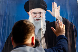 تجدید میثاق جامعه کار و تولید با رهبر شهید