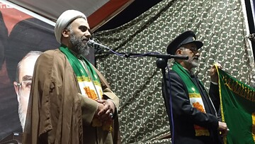 رمز پیروزی ملت ایران وحدت در برابر دشمن و رحمت میان خودی‌ها است