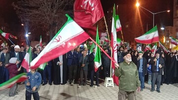 اجتماع حماسی گروسی ها در حمایت از انقلاب اسلامی