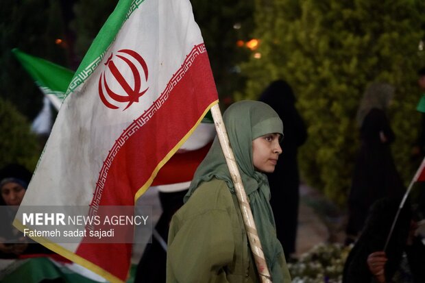 جشن دهه کرامت و اجتماع مردمی در میدان آزادی کرمان