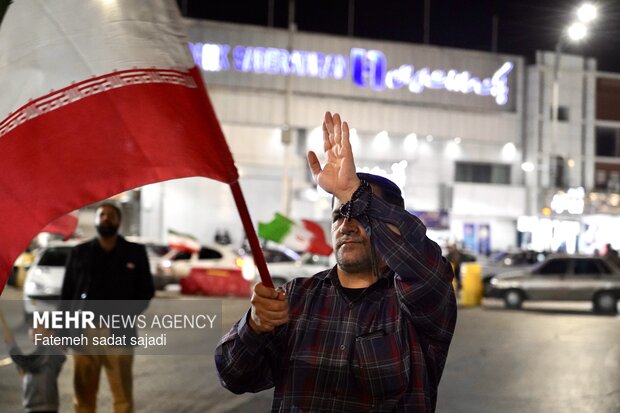 جشن دهه کرامت و اجتماع مردمی در میدان آزادی کرمان
