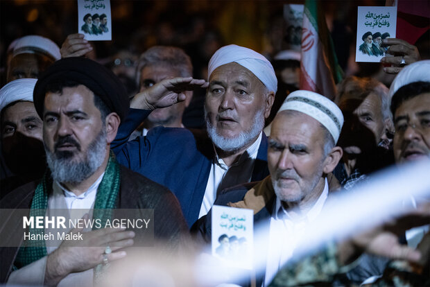 پنجاه و پنجمین شب از تجمعات در گلستان