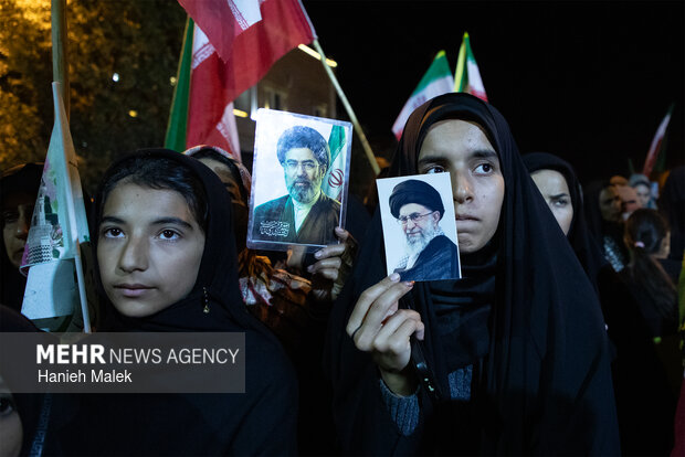 پنجاه و پنجمین شب از تجمعات در گلستان