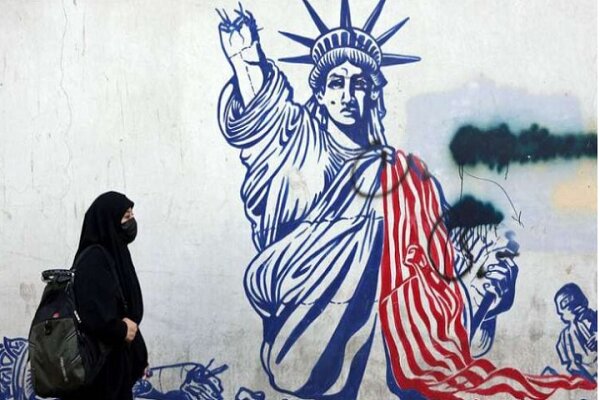 مغامرة ترامب العسكرية في إيران قد تُسرّع أفول “الإمبراطورية الأمريكية