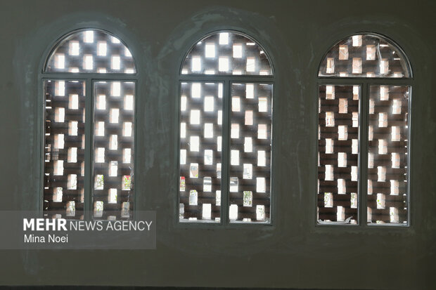 آثار تجاوزات آمریکایی - صهیونی درمدرسه علوی و کارا تبریز