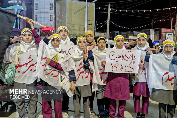 نمایش«فرشته‌های میناب»
