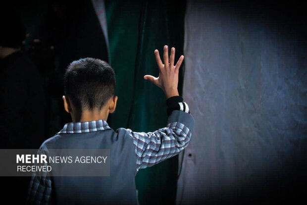 نمایش«فرشته‌های میناب»