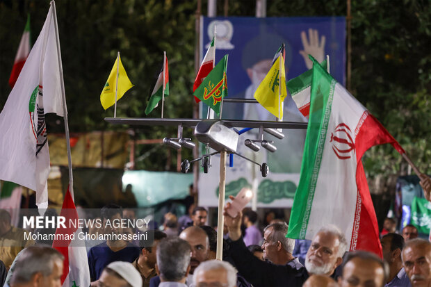 People in Bushehr denounce US-Israeli aggression against Iran
