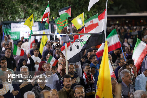 People in Bushehr denounce US-Israeli aggression against Iran
